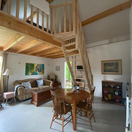 Gite Wildflower Lane Valojoulx المظهر الخارجي الصورة