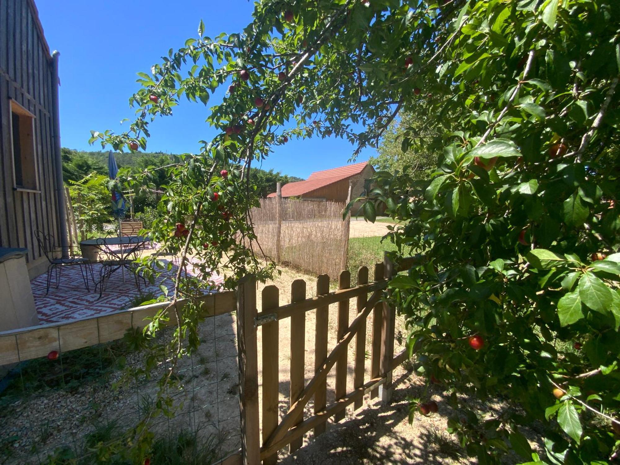 Gite Wildflower Lane Valojoulx المظهر الخارجي الصورة