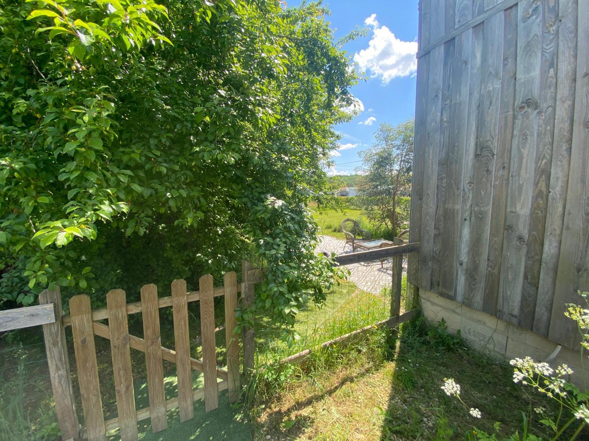 Gite Wildflower Lane Valojoulx المظهر الخارجي الصورة