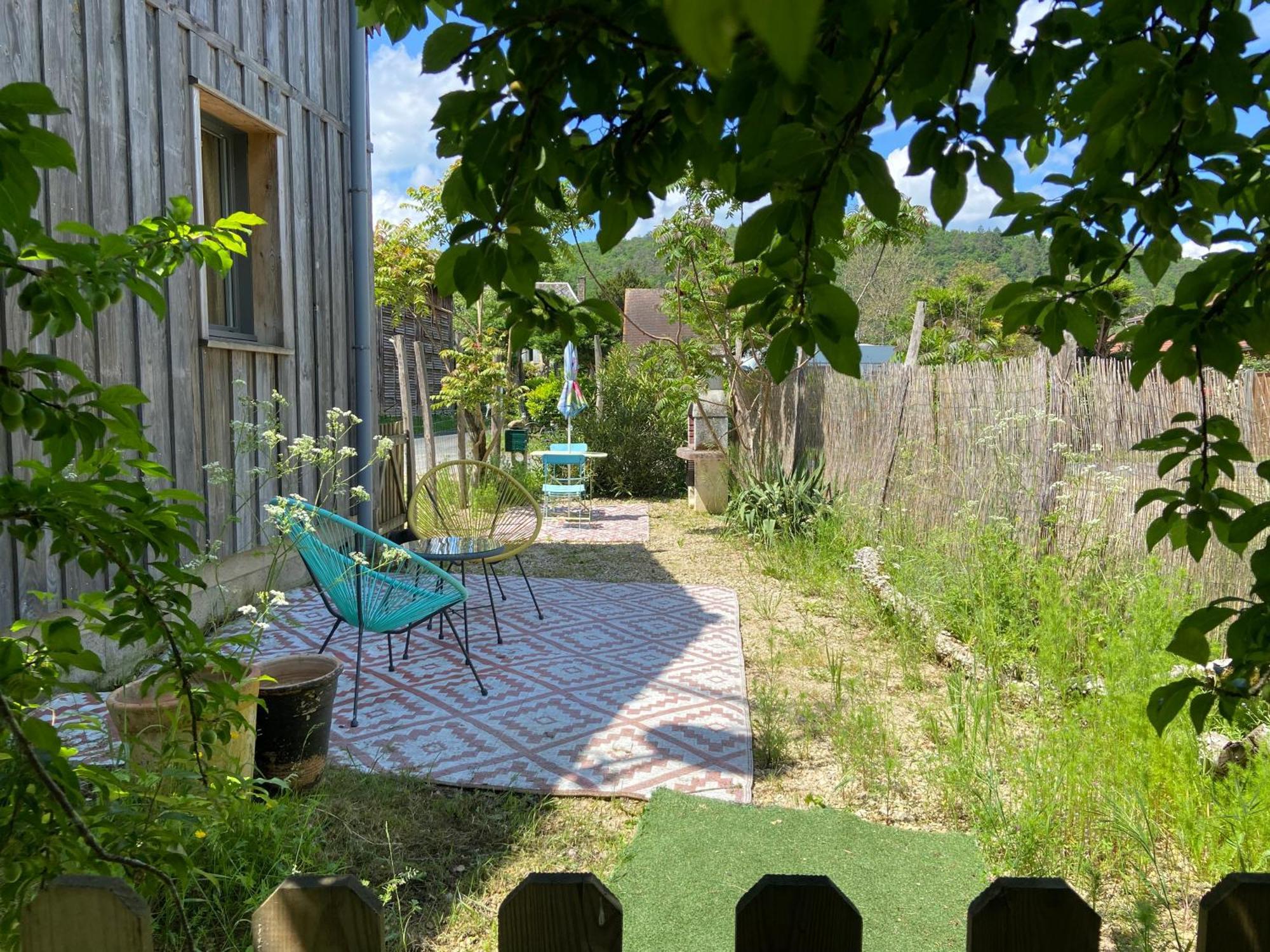 Gite Wildflower Lane Valojoulx المظهر الخارجي الصورة